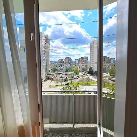 아파트 Lidda In Residential Area *
